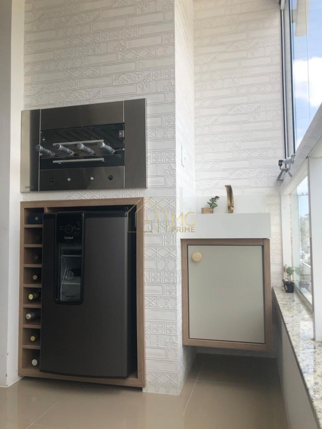 Apartamento à venda com 2 quartos, 68m² - Foto 4