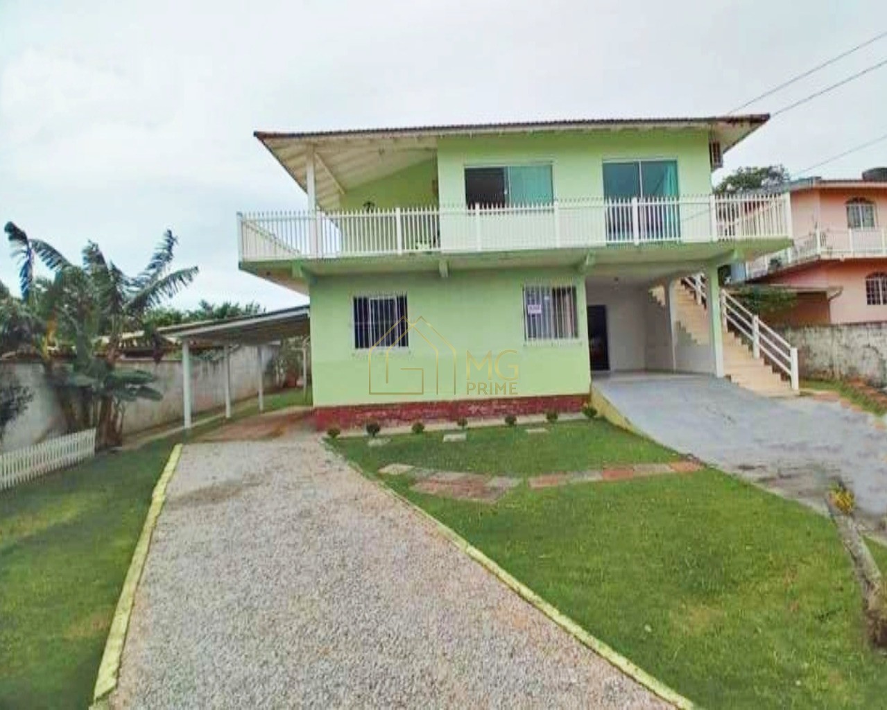 Casa à venda com 4 quartos, 200m² - Foto 1