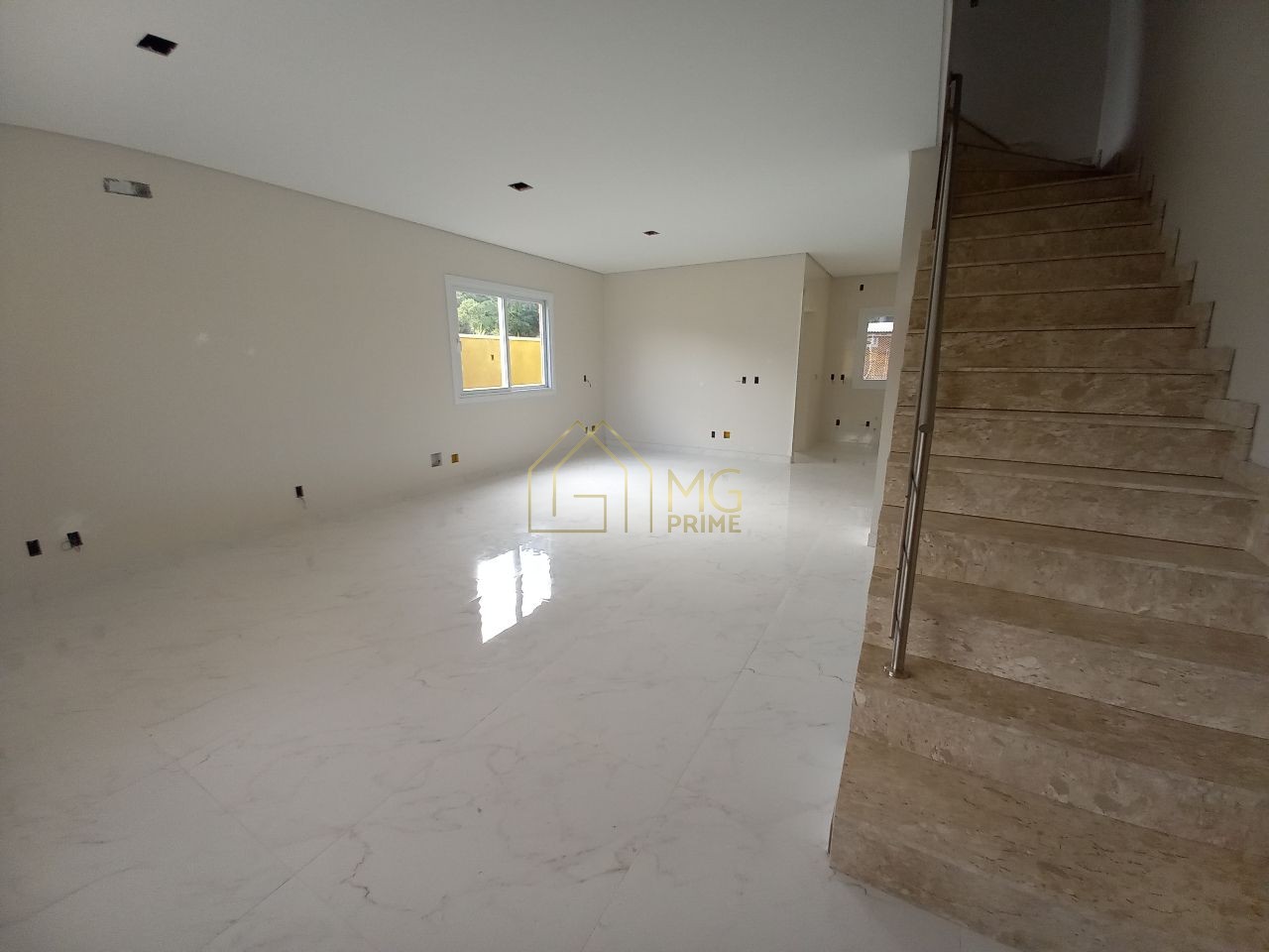 Casa à venda com 3 quartos, 190m² - Foto 3