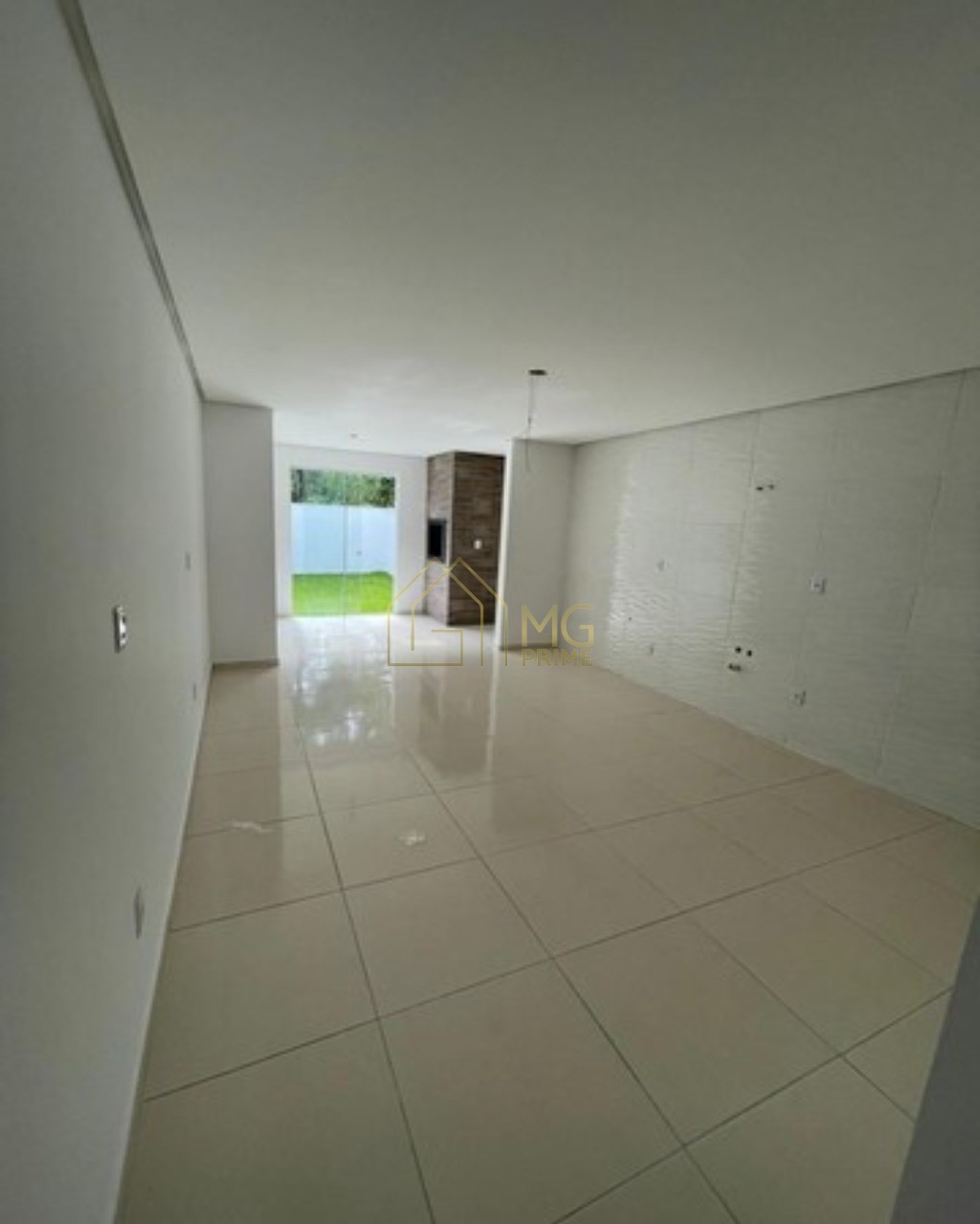 Casa à venda com 2 quartos, 150m² - Foto 4