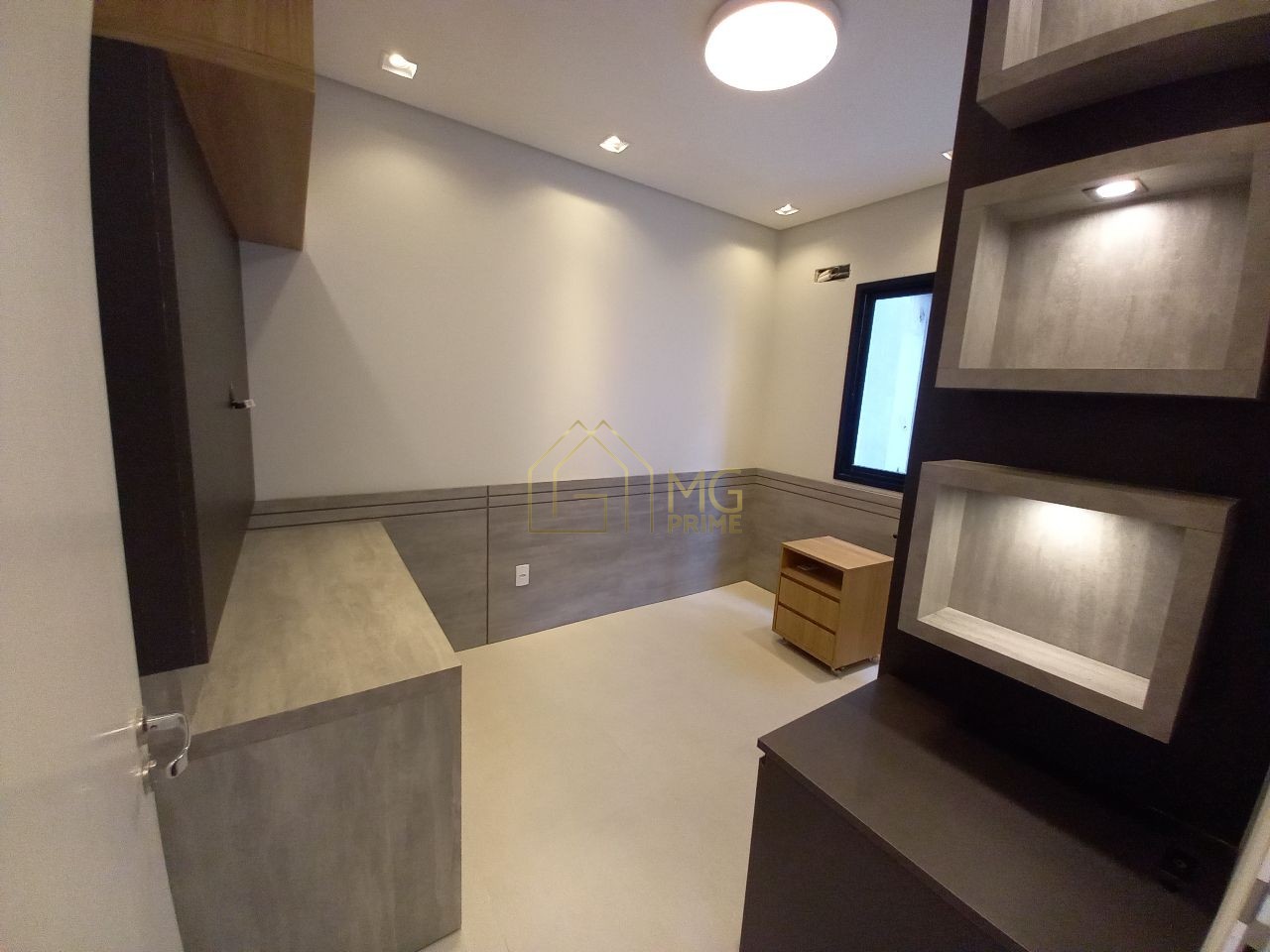 Apartamento à venda com 2 quartos, 67m² - Foto 14