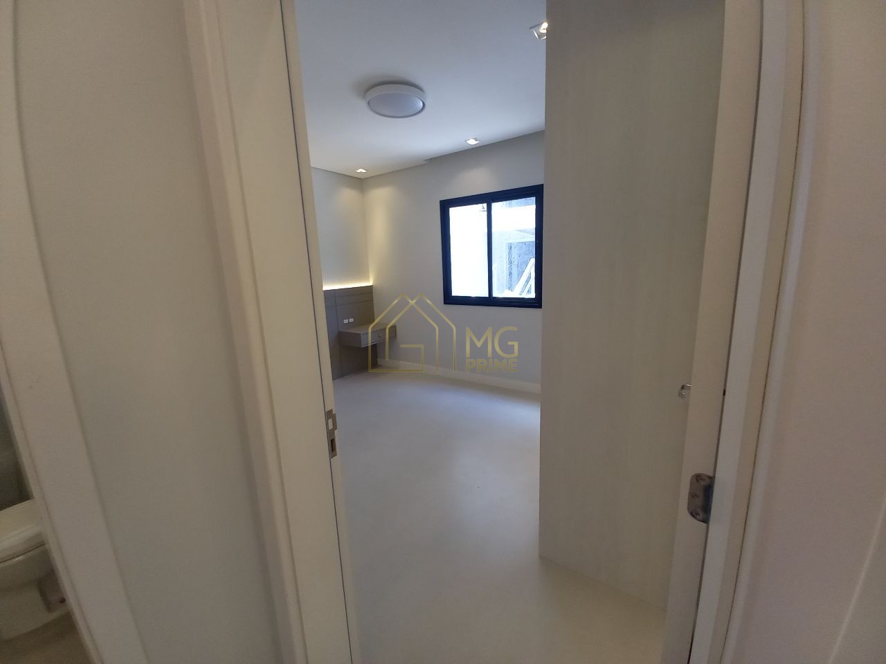 Apartamento à venda com 2 quartos, 67m² - Foto 18