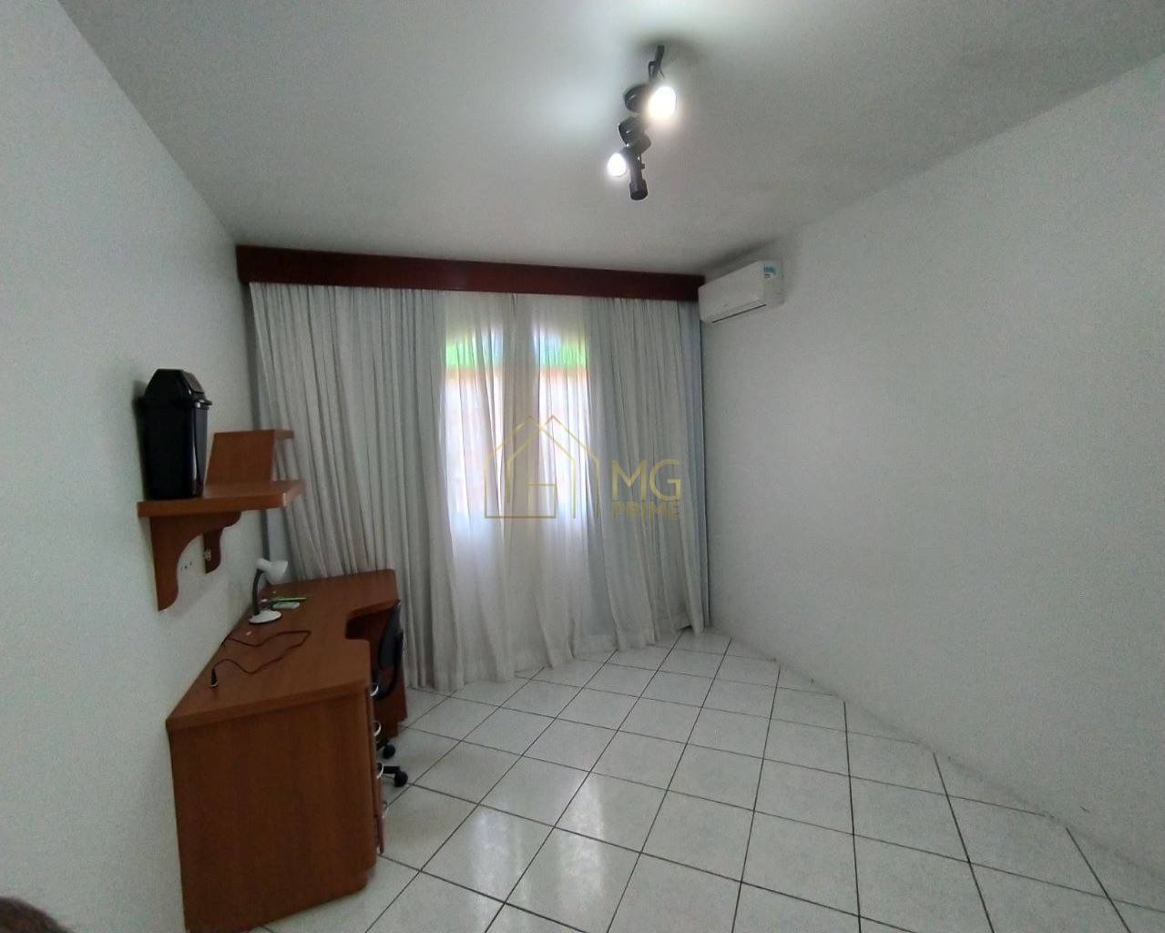 Casa à venda com 5 quartos, 380m² - Foto 16