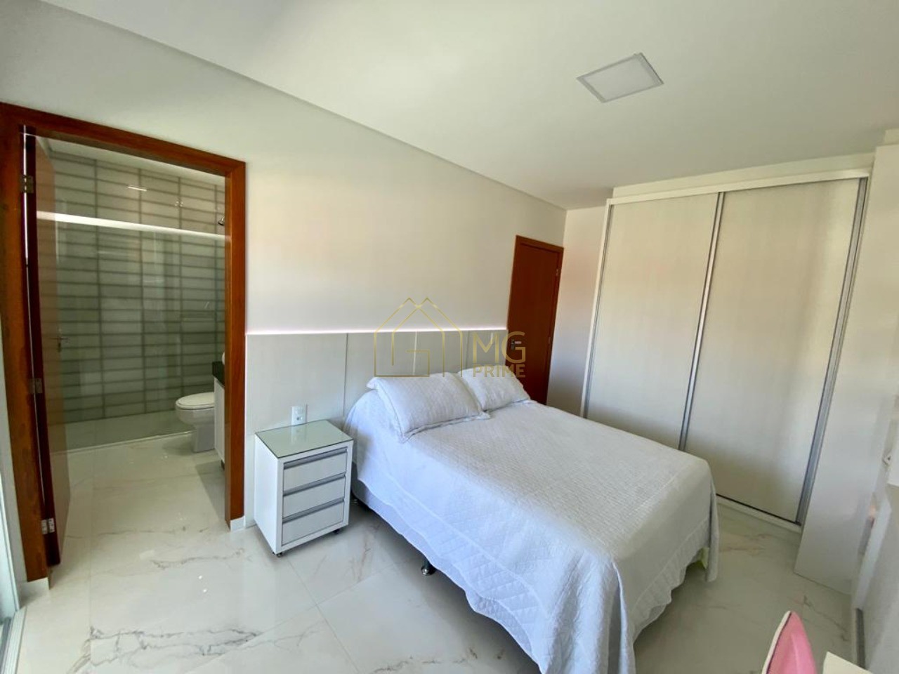 Casa à venda com 4 quartos, 681m² - Foto 14