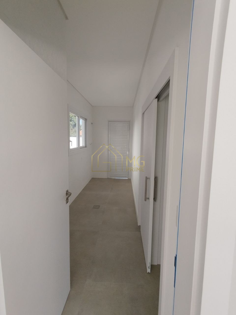 Casa à venda com 3 quartos, 269m² - Foto 4