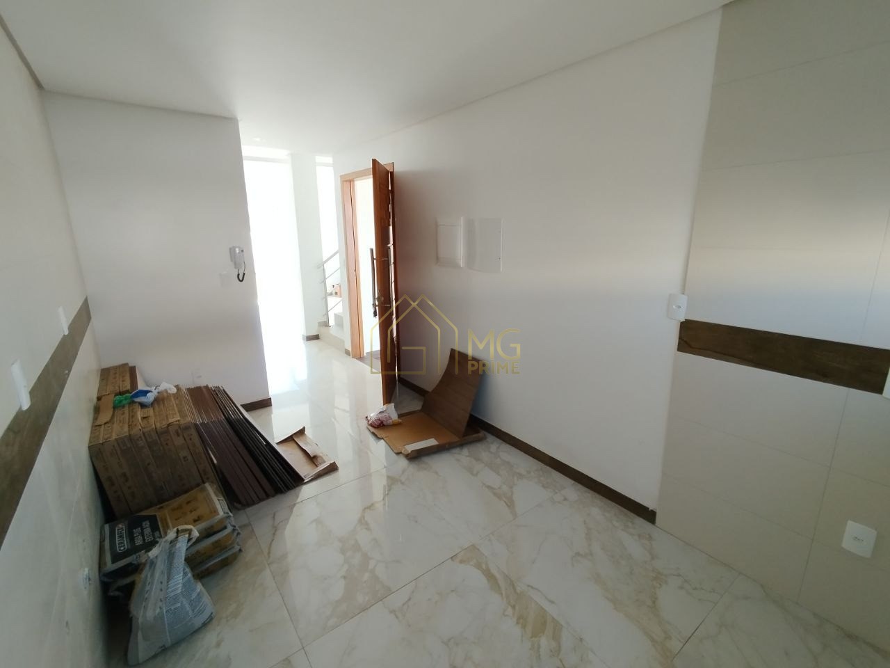 Casa à venda com 3 quartos, 150m² - Foto 3