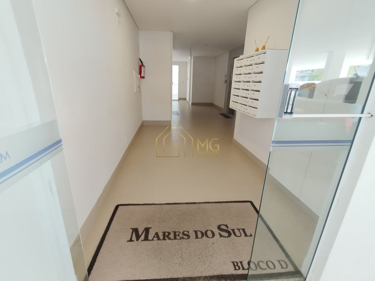 Apartamento à venda com 3 quartos, 108m² - Foto 5