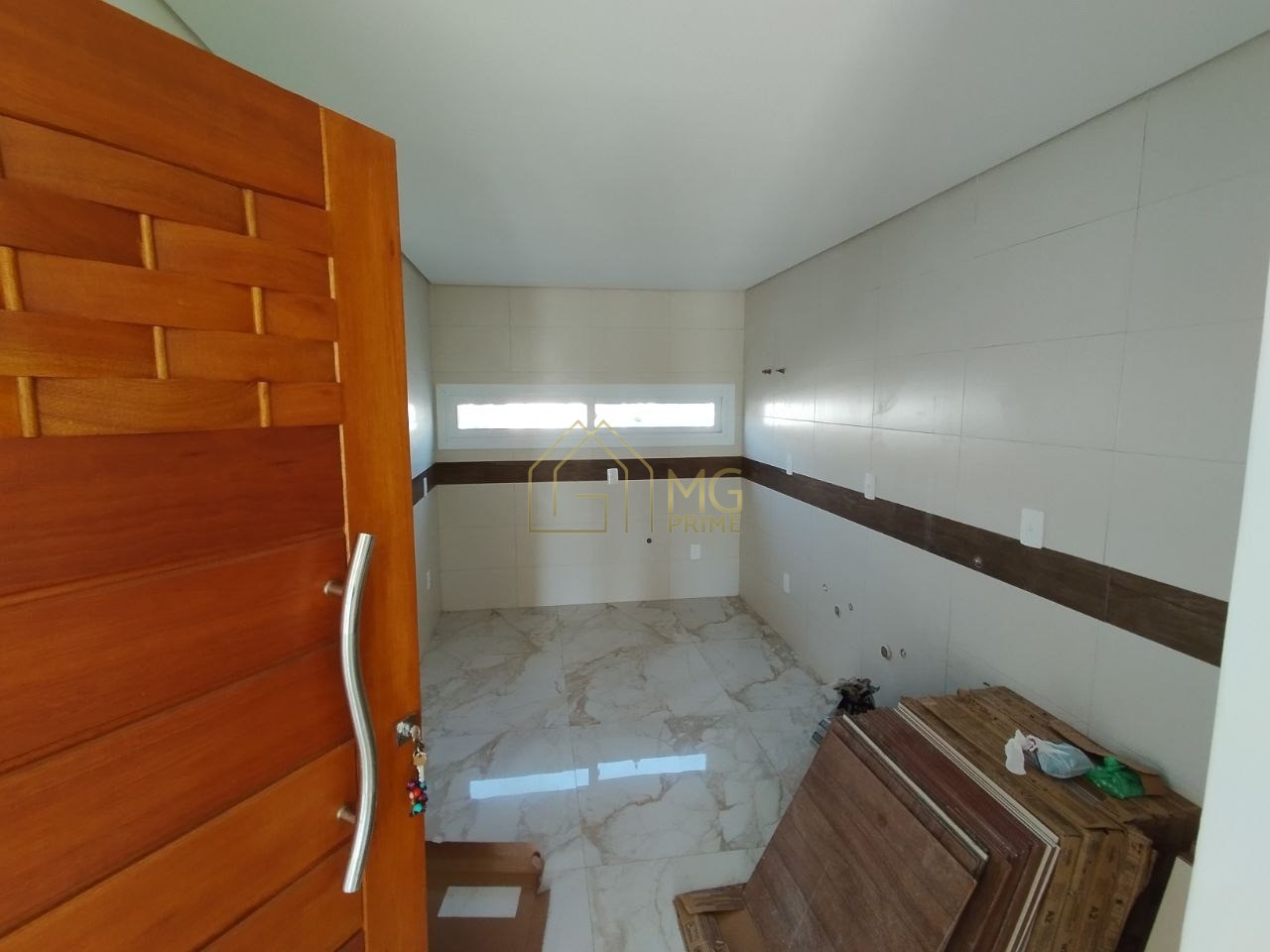 Casa à venda com 3 quartos, 150m² - Foto 2