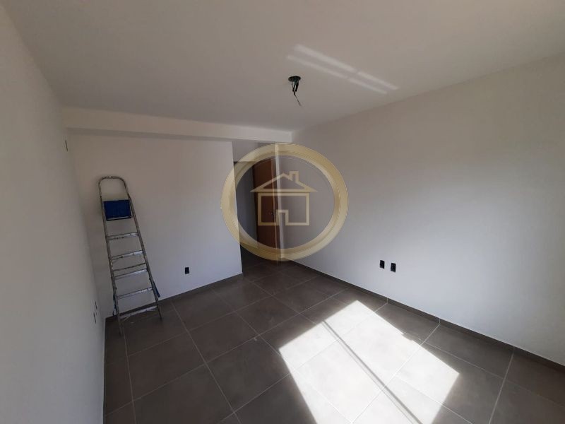 Casa à venda com 3 quartos, 111m² - Foto 16