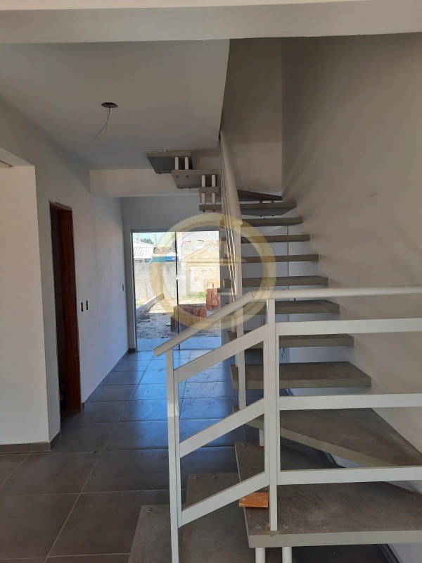 Casa à venda com 2 quartos, 92m² - Foto 4