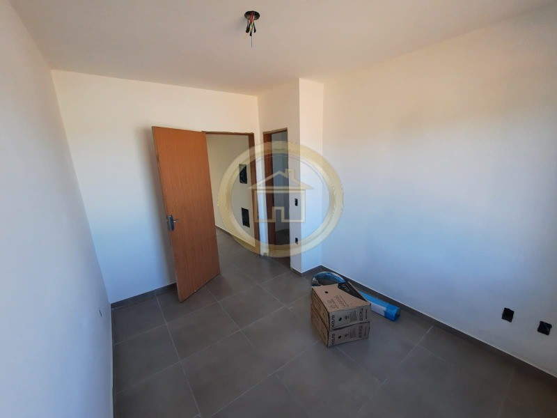 Casa à venda com 2 quartos, 92m² - Foto 10