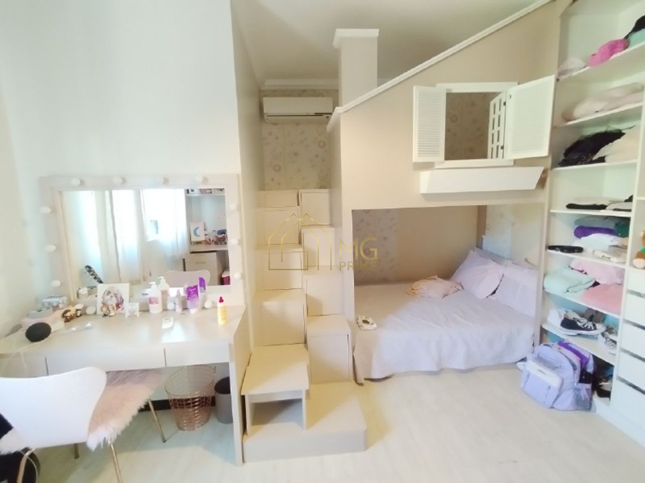 Casa à venda com 3 quartos, 290m² - Foto 9