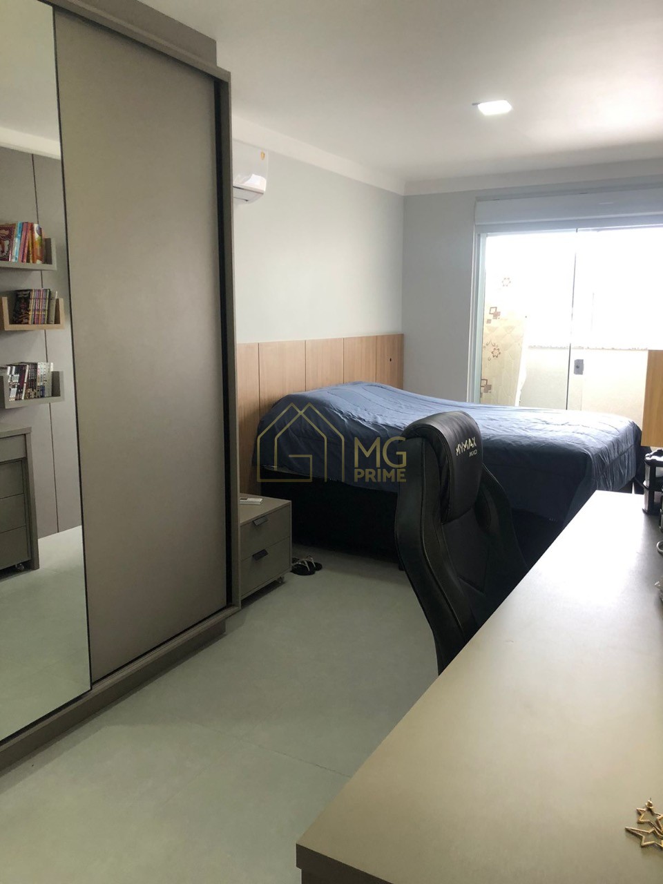 Apartamento à venda com 3 quartos, 140m² - Foto 11