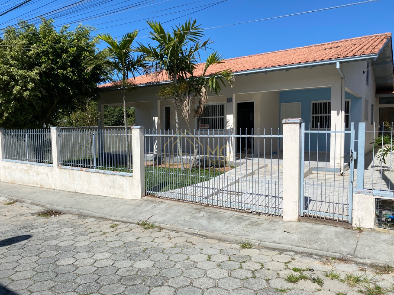 Casa à venda com 3 quartos, 85m² - Foto 3