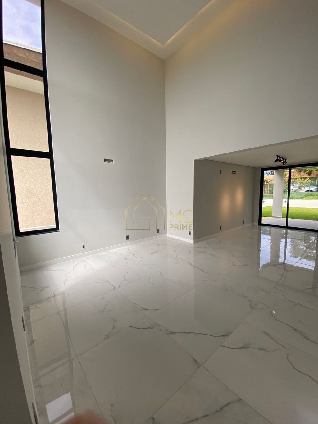 Casa à venda com 3 quartos, 289m² - Foto 7