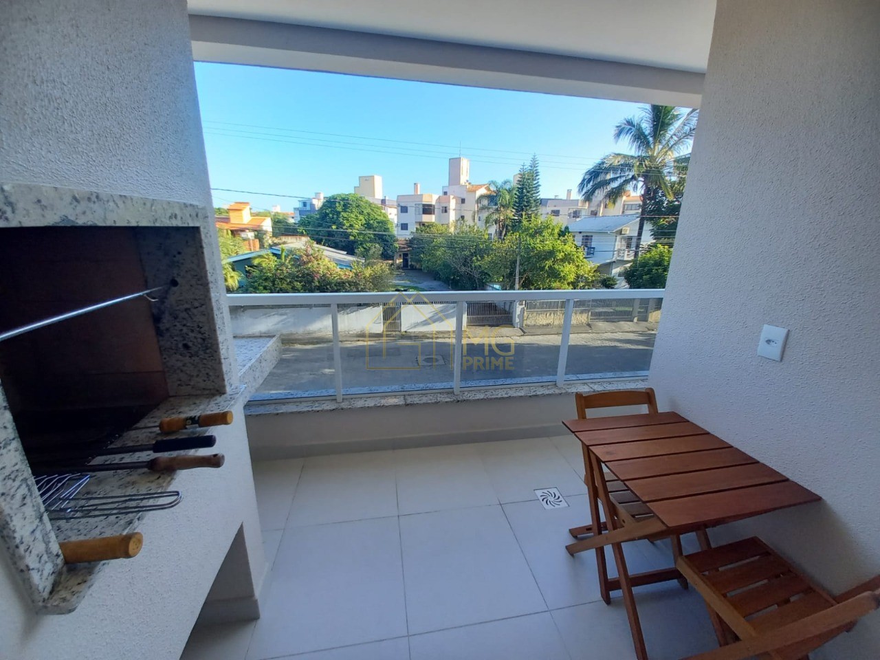 Apartamento à venda com 2 quartos, 79m² - Foto 3