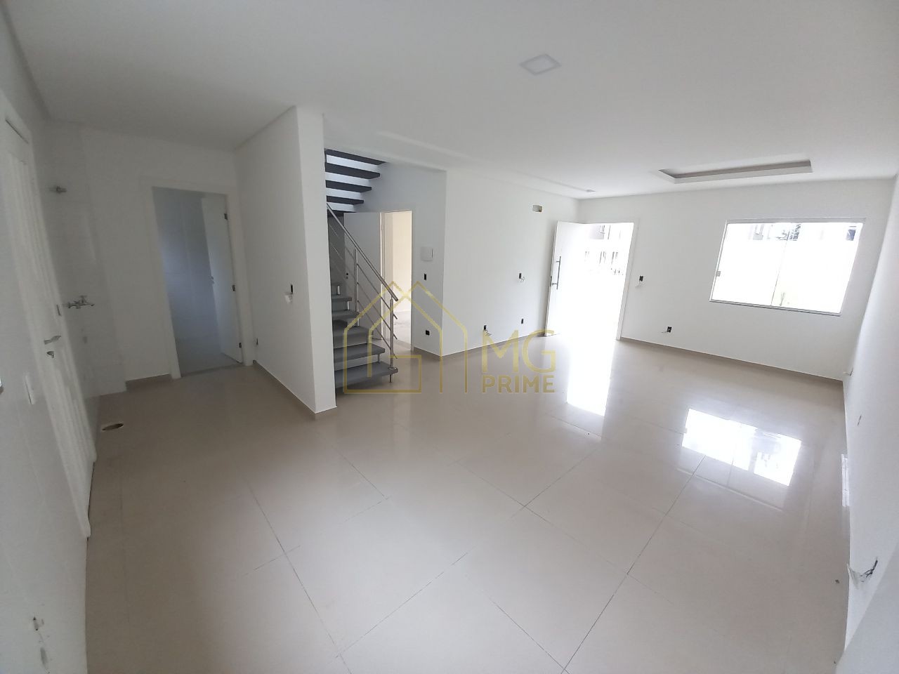 Casa à venda com 2 quartos, 120m² - Foto 13