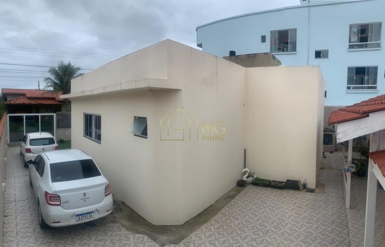 Casa à venda com 6 quartos, 212m² - Foto 4