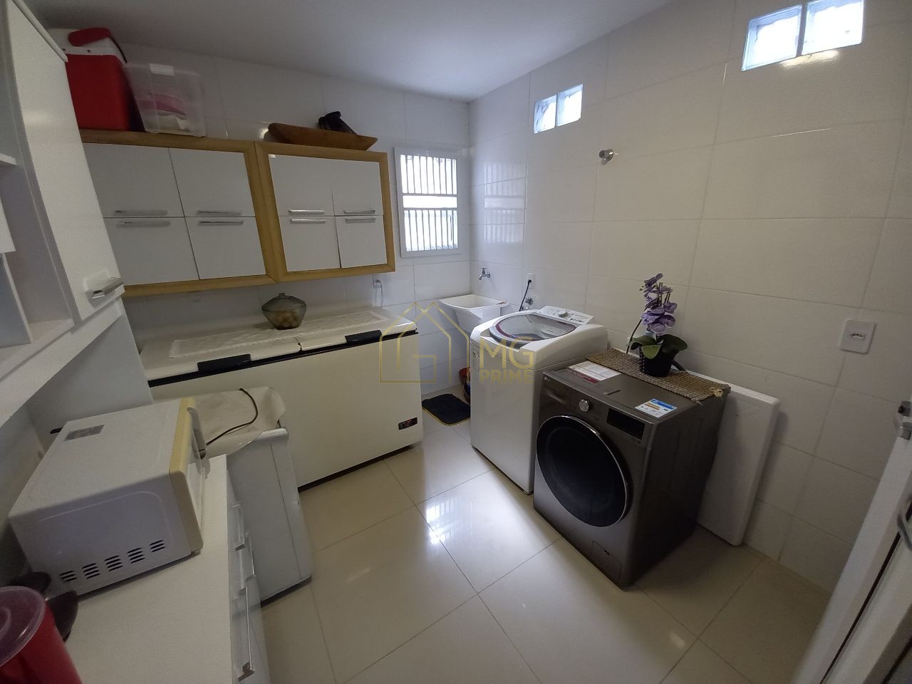 Casa à venda com 6 quartos, 212m² - Foto 58