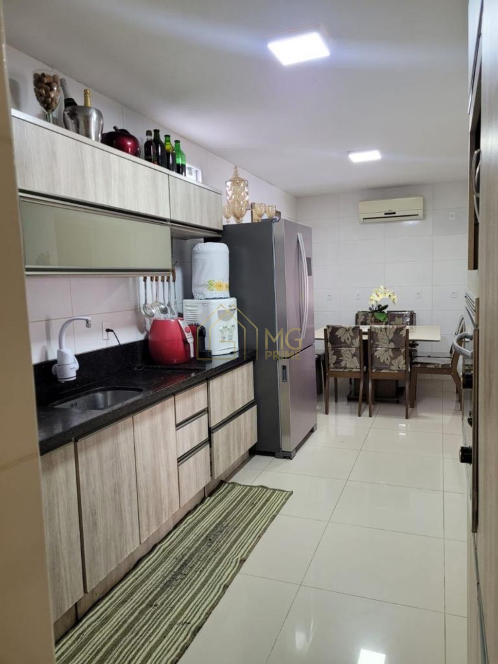 Casa à venda com 6 quartos, 212m² - Foto 56