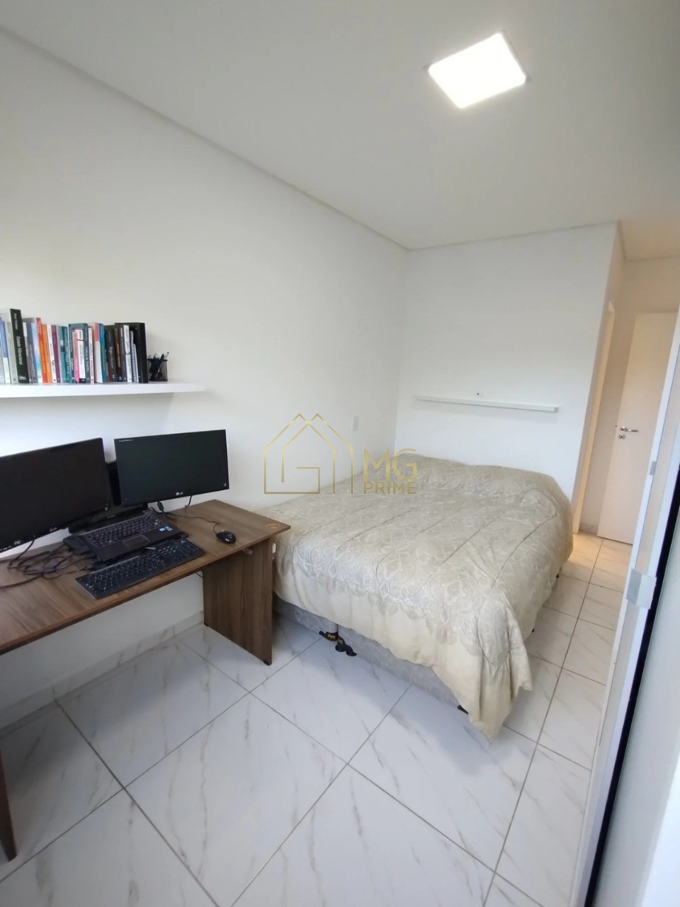 Apartamento à venda com 2 quartos, 66m² - Foto 13