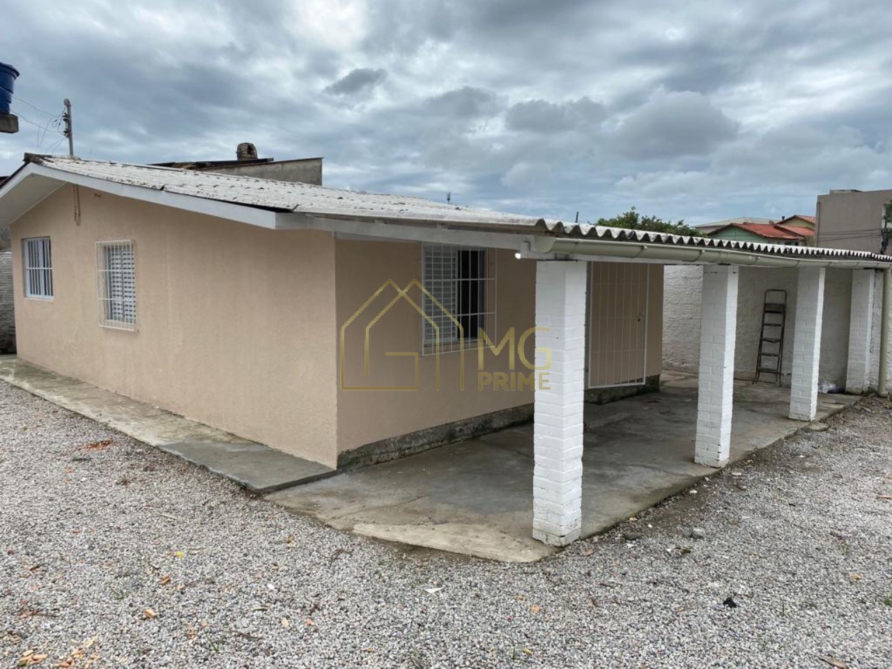 Casa à venda com 3 quartos, 100m² - Foto 2