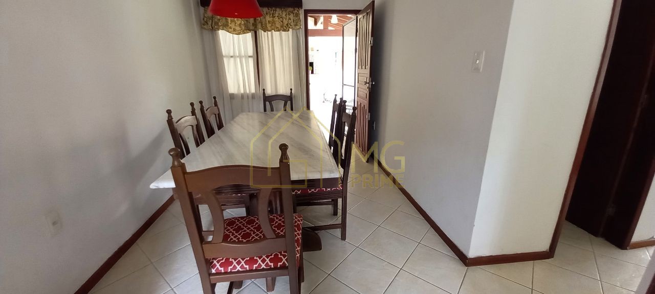 Casa à venda com 4 quartos, 240m² - Foto 14