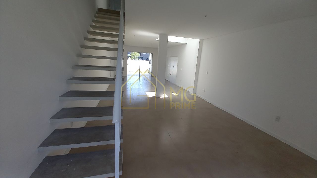 Casa à venda com 4 quartos, 141m² - Foto 7