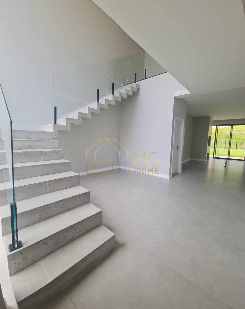 Casa à venda com 4 quartos, 378m² - Foto 9