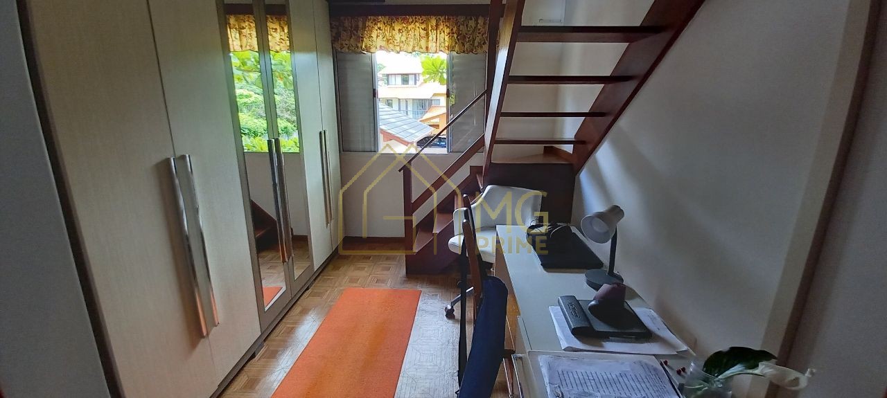 Casa à venda com 4 quartos, 240m² - Foto 37