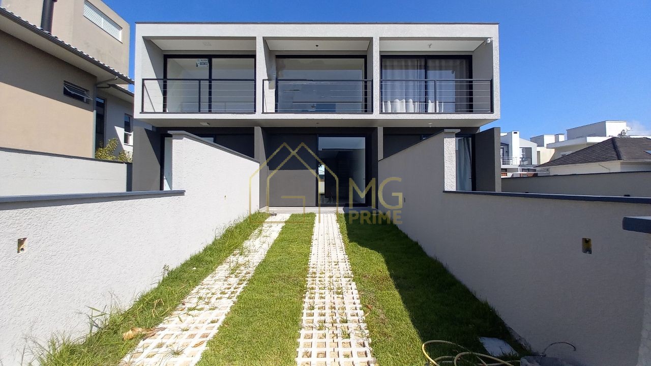 Casa à venda com 2 quartos, 115m² - Foto 1