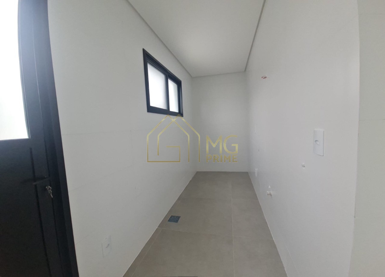 Casa à venda com 4 quartos, 378m² - Foto 17