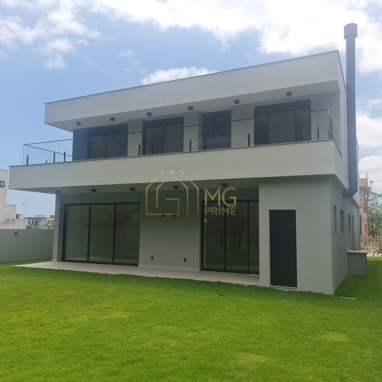 Casa à venda com 4 quartos, 378m² - Foto 3