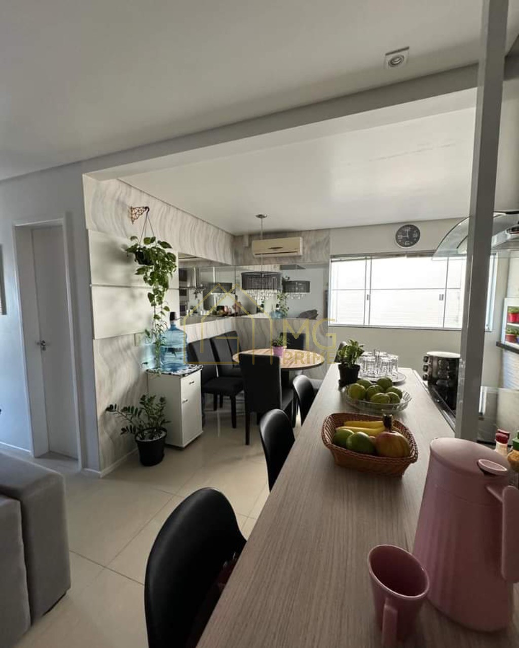 Apartamento à venda com 2 quartos, 75m² - Foto 4