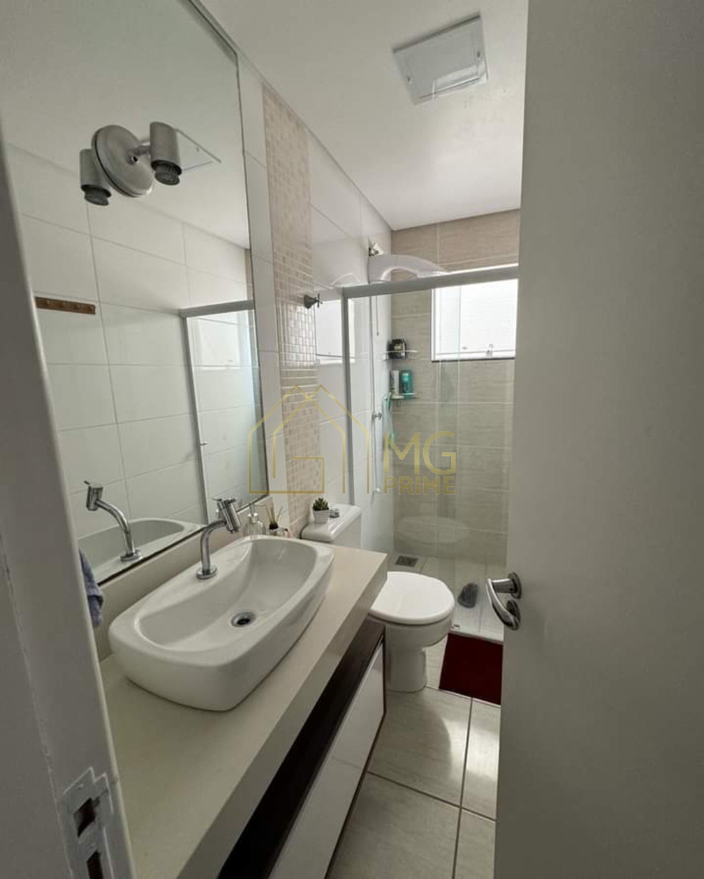 Apartamento à venda com 2 quartos, 75m² - Foto 13