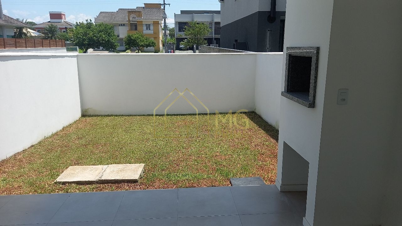 Casa à venda com 4 quartos, 141m² - Foto 5