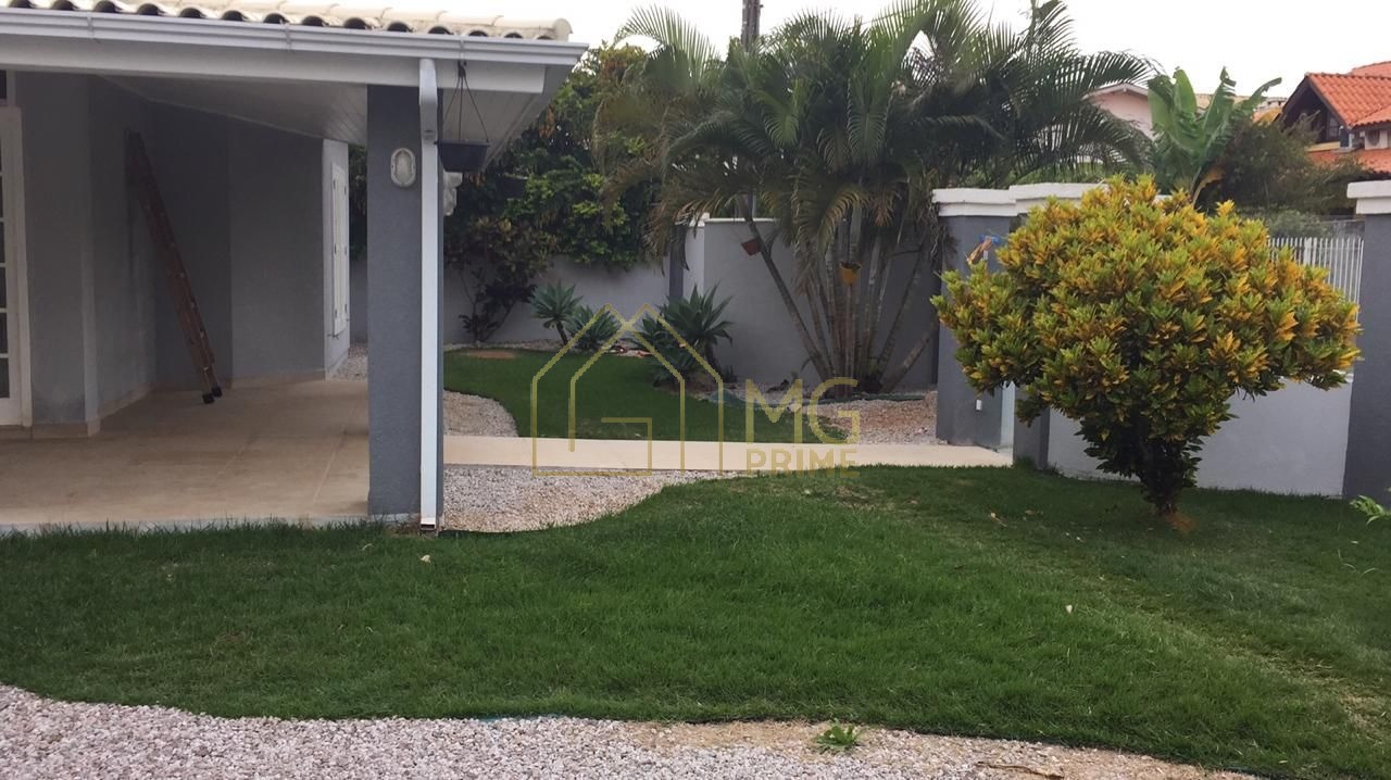 Casa à venda com 4 quartos, 300m² - Foto 3