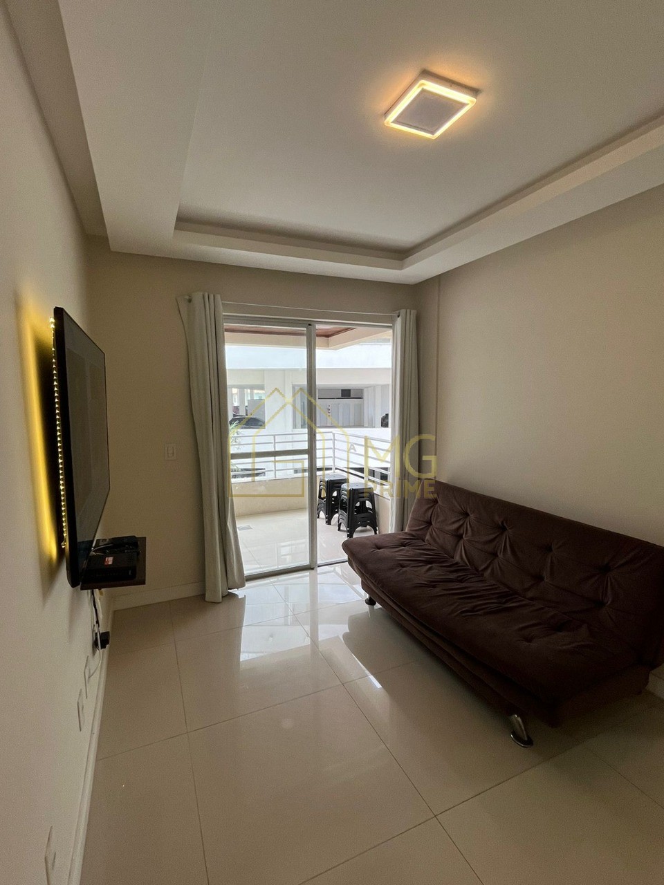 Apartamento à venda com 1 quarto, 61m² - Foto 7