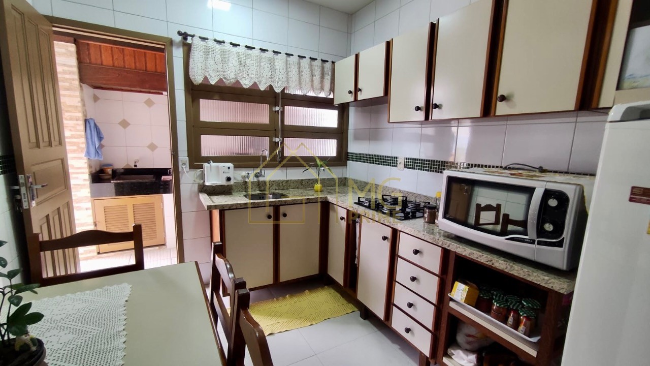 Casa à venda com 3 quartos, 155m² - Foto 8