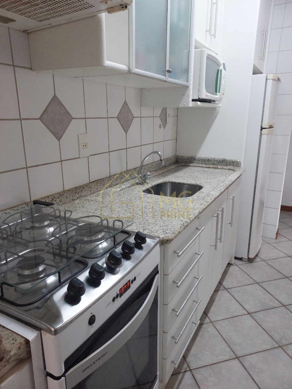 Apartamento à venda com 2 quartos, 76m² - Foto 14