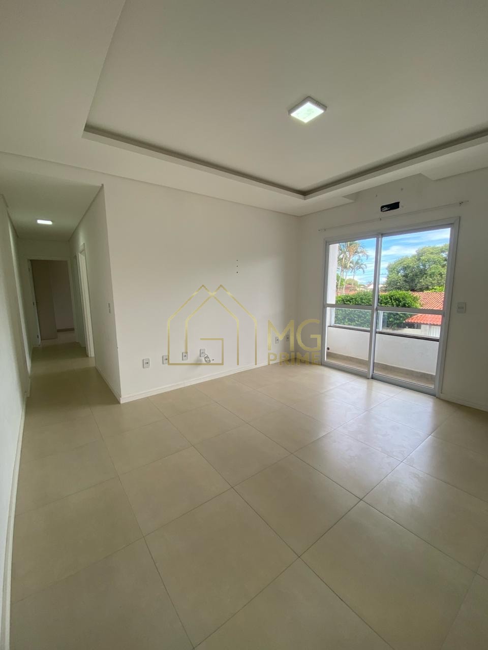 Apartamento à venda com 2 quartos, 74m² - Foto 3