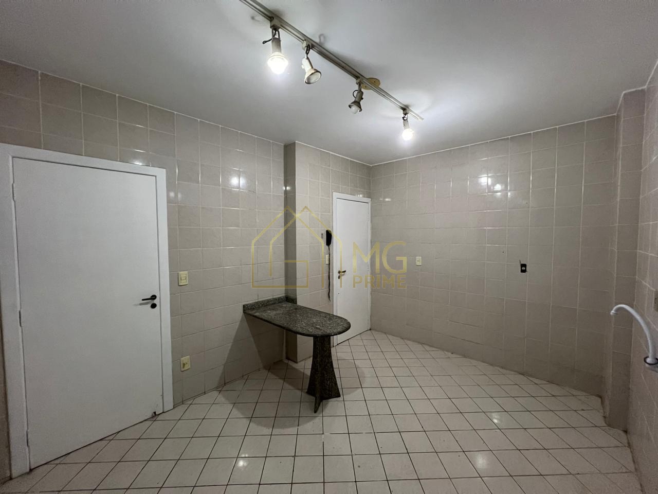 Apartamento à venda com 3 quartos, 103m² - Foto 10