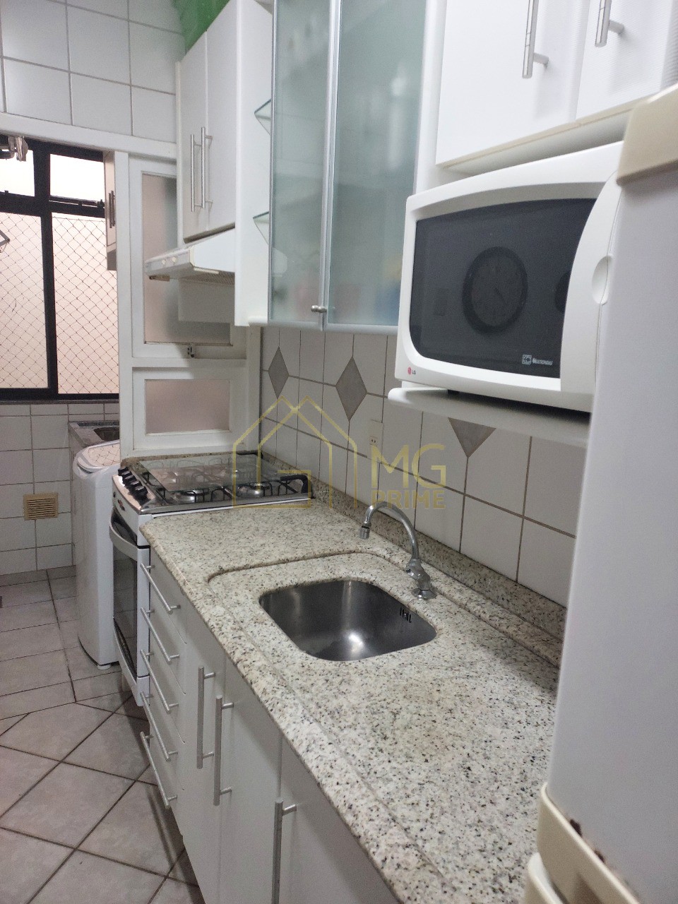 Apartamento à venda com 2 quartos, 76m² - Foto 16