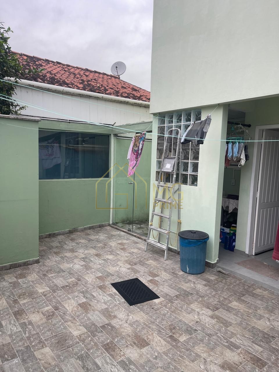 Casa à venda com 2 quartos, 75m² - Foto 3