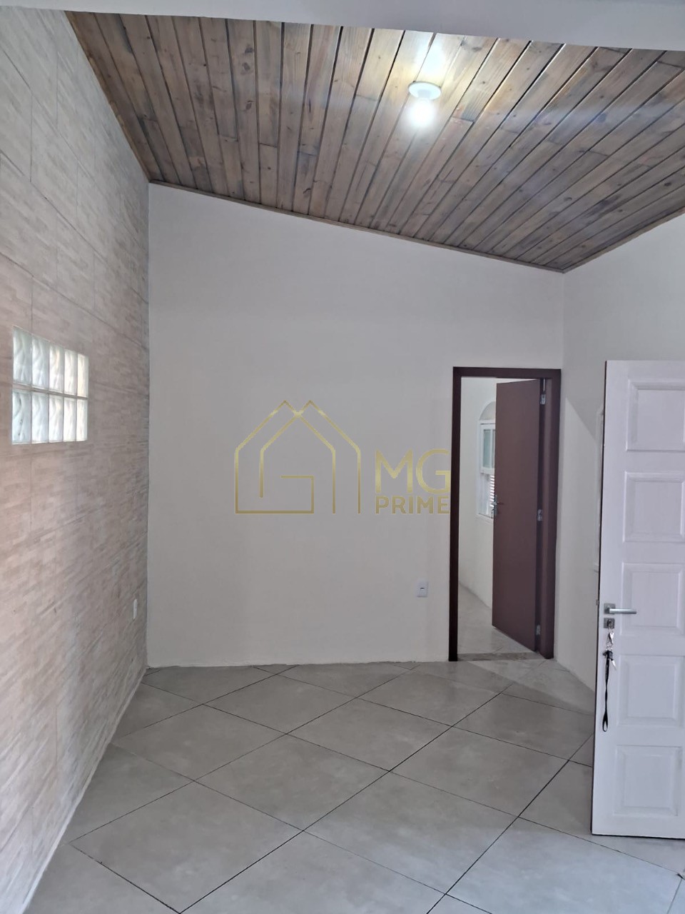 Casa à venda com 2 quartos, 60m² - Foto 11