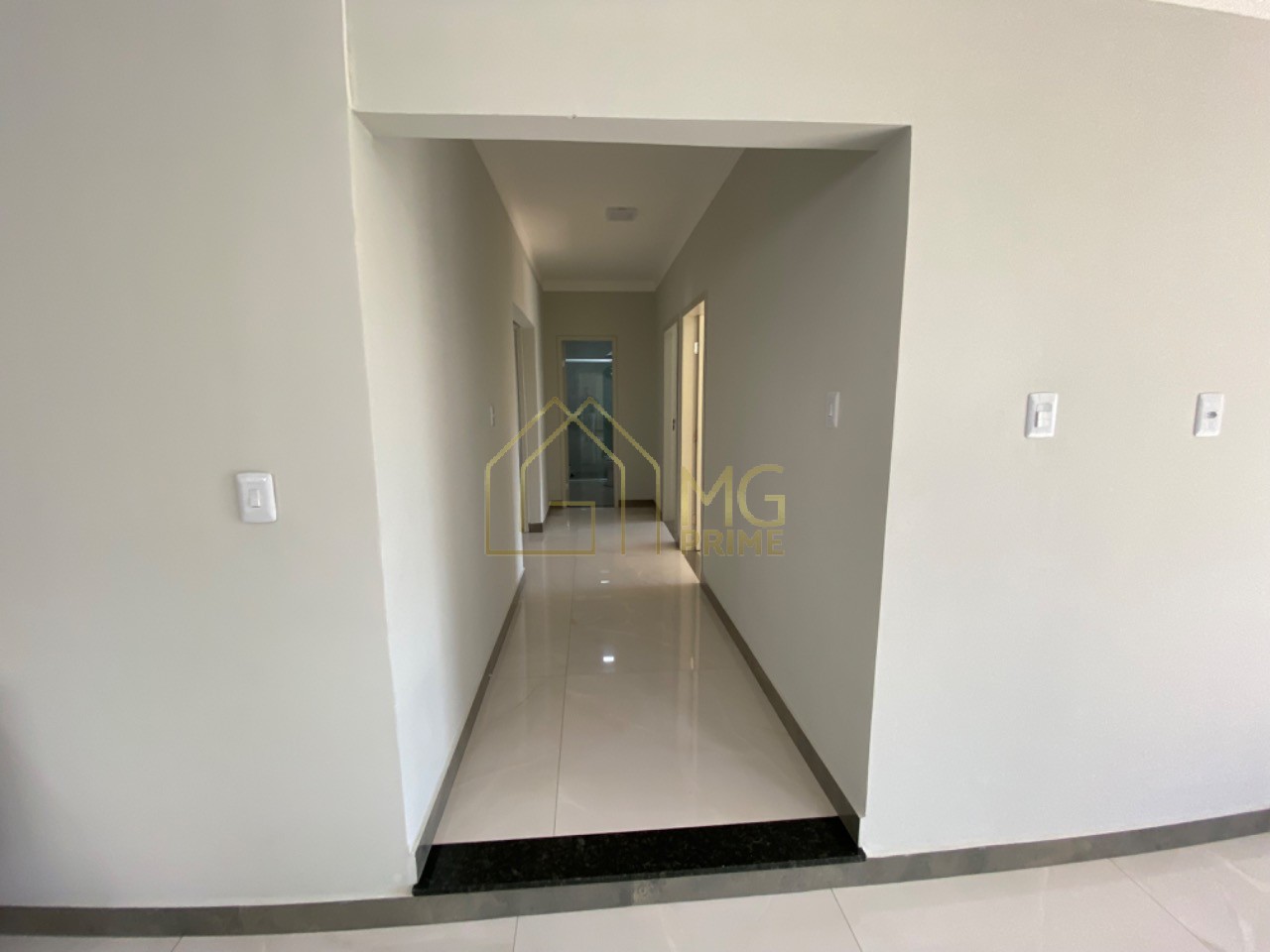 Casa à venda com 4 quartos, 170m² - Foto 13