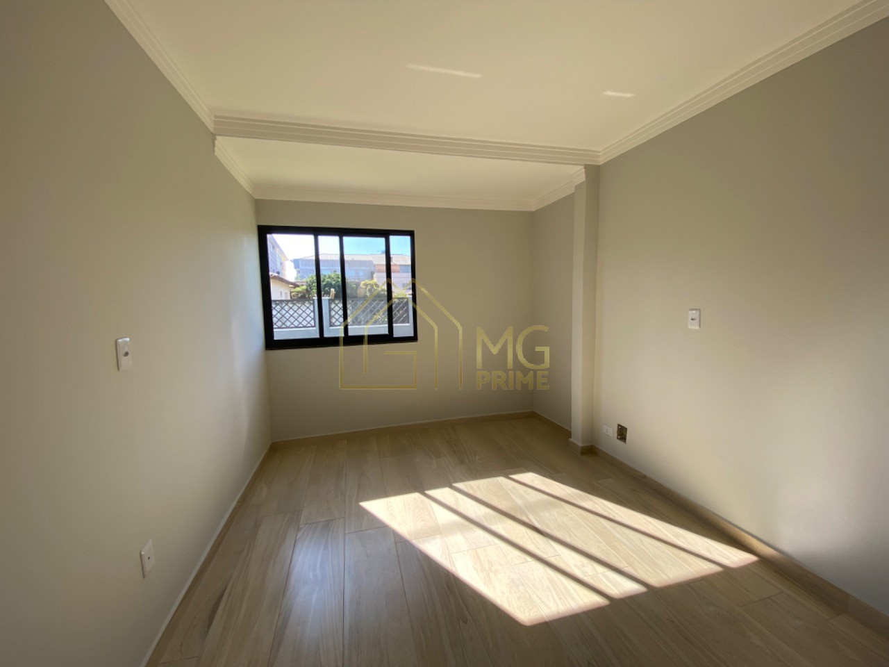 Casa à venda com 4 quartos, 170m² - Foto 14