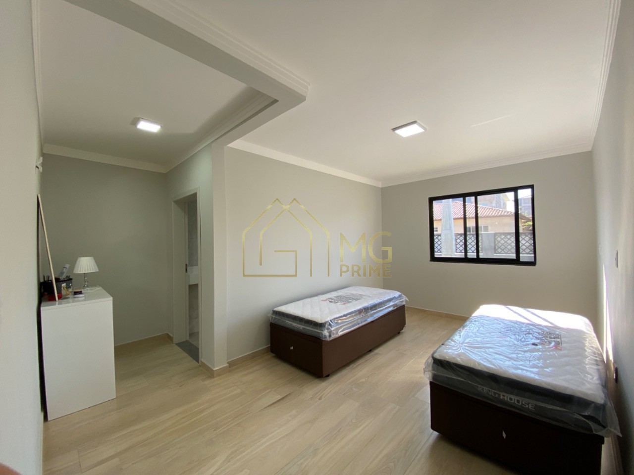 Casa à venda com 4 quartos, 170m² - Foto 15