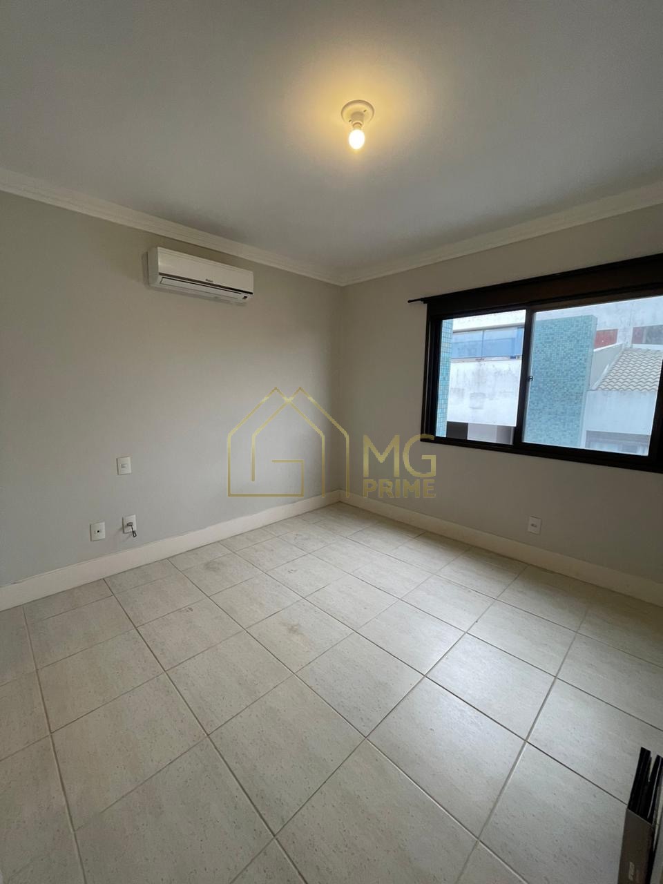 Apartamento à venda com 3 quartos, 106m² - Foto 8