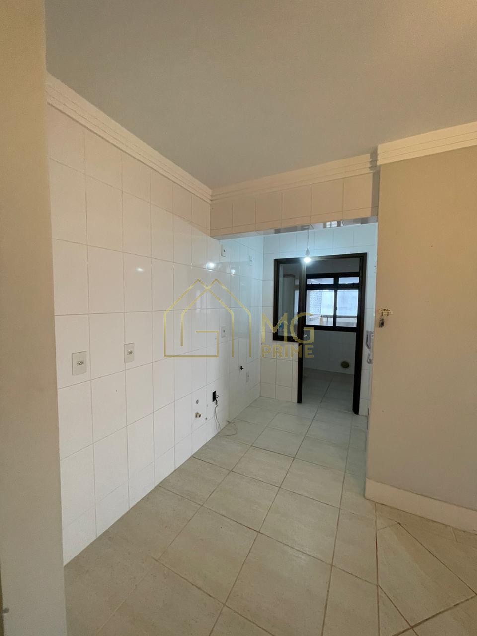 Apartamento à venda com 3 quartos, 106m² - Foto 4